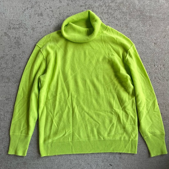 Free people treasure turtleneck cashmere lime green sweater NWOT
